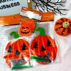 Hallmark Halloween Party Favors Sacs, Treat Gift Bags, 30 Ct. NIP, Felt Stickers